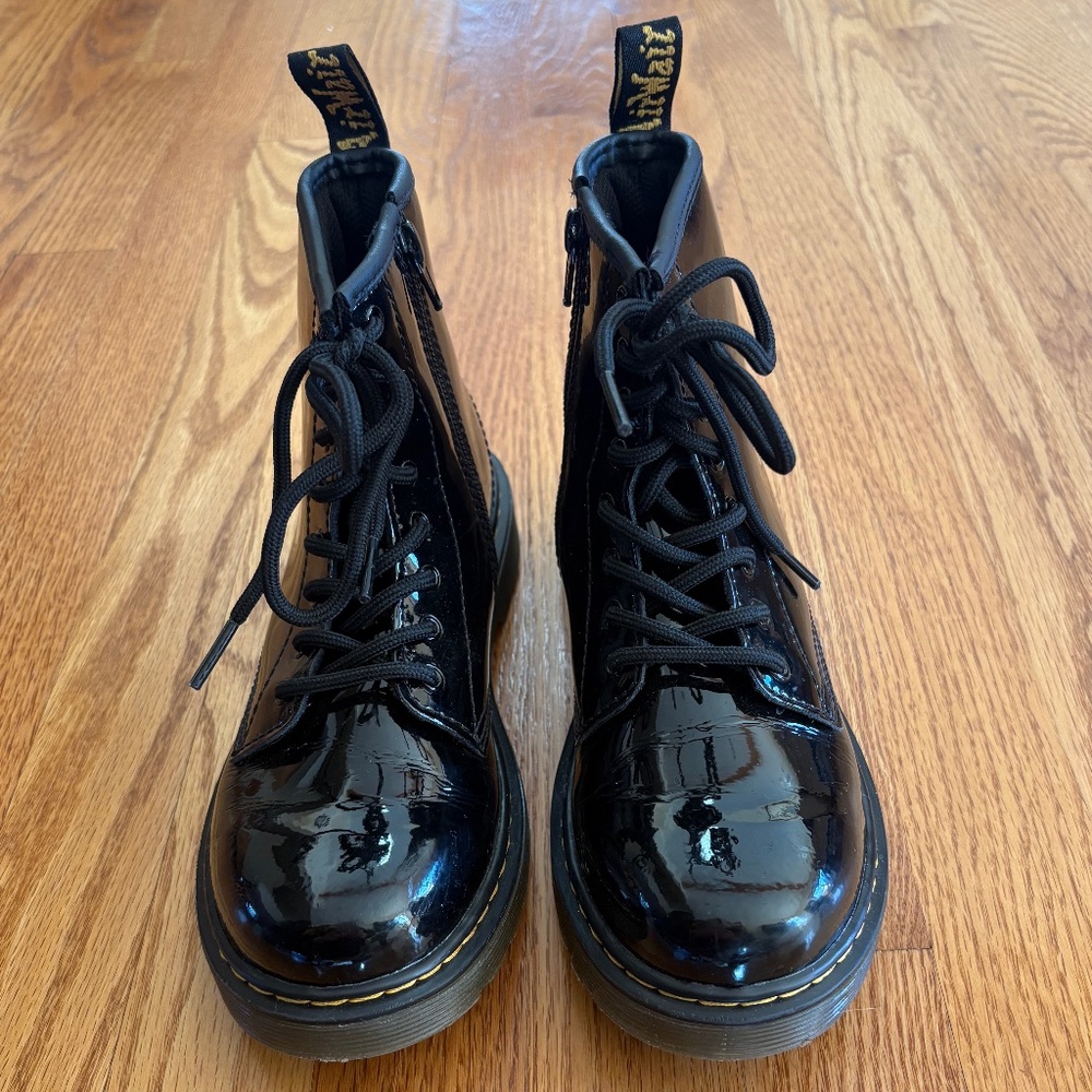 Dr. Martens Kids Black Patent Leather Lace-Up Boots